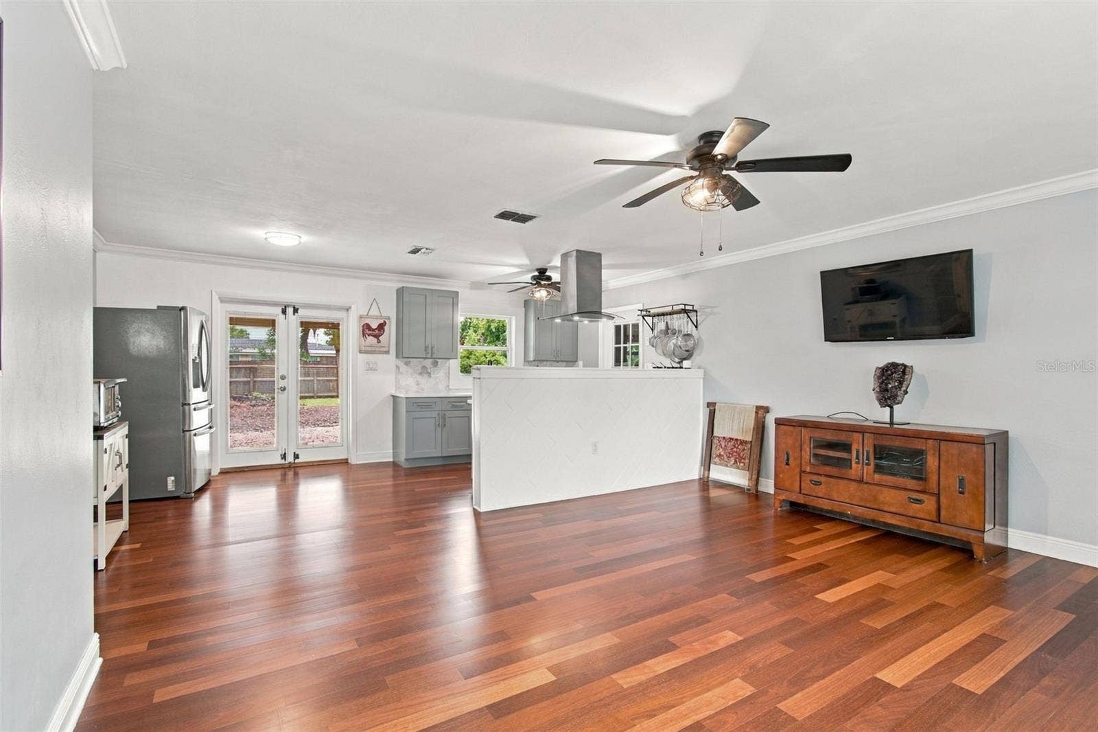 11442 86TH AVENUE, Seminole, FL 33772