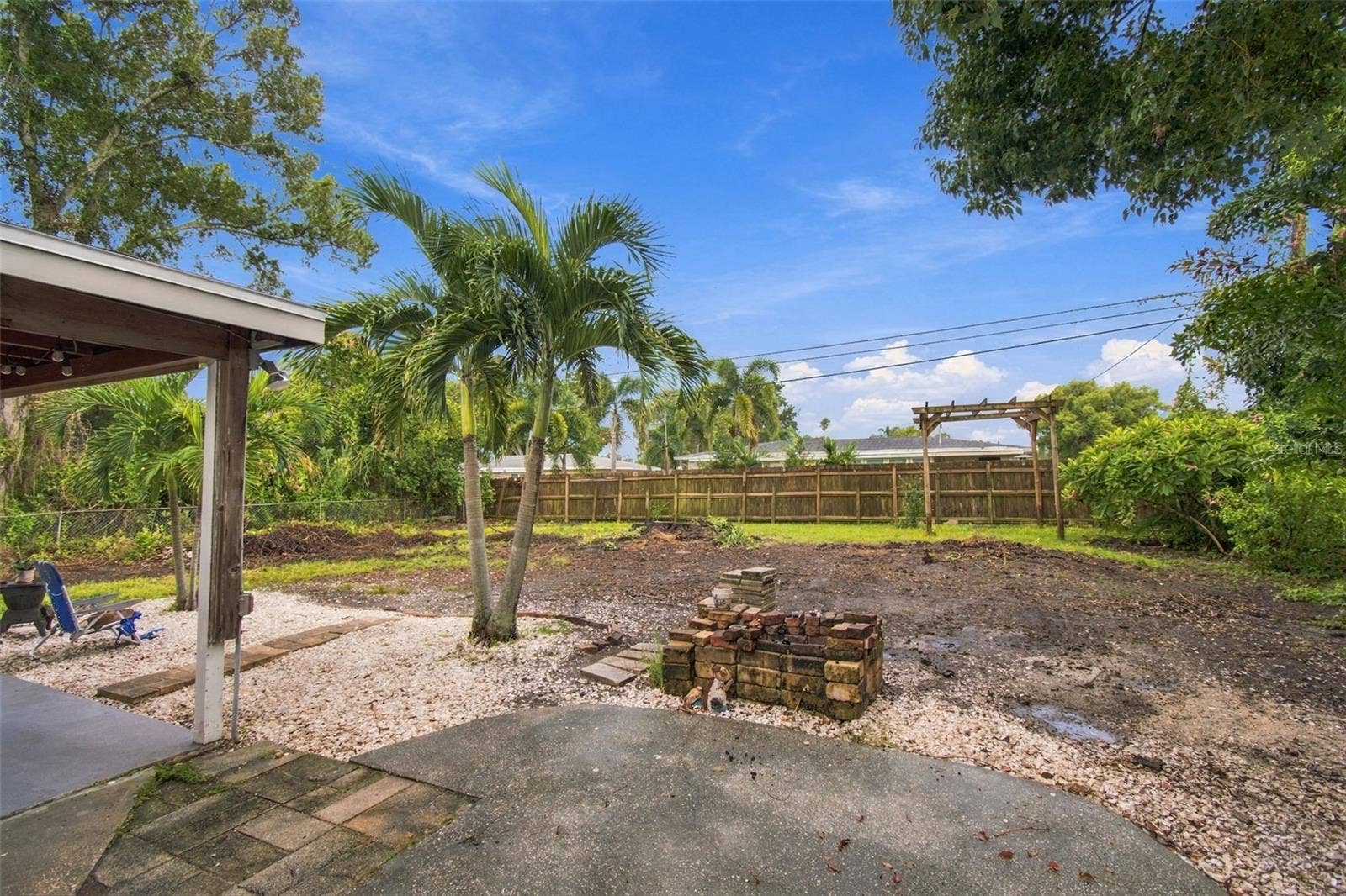 11442 86TH AVENUE, Seminole, FL 33772