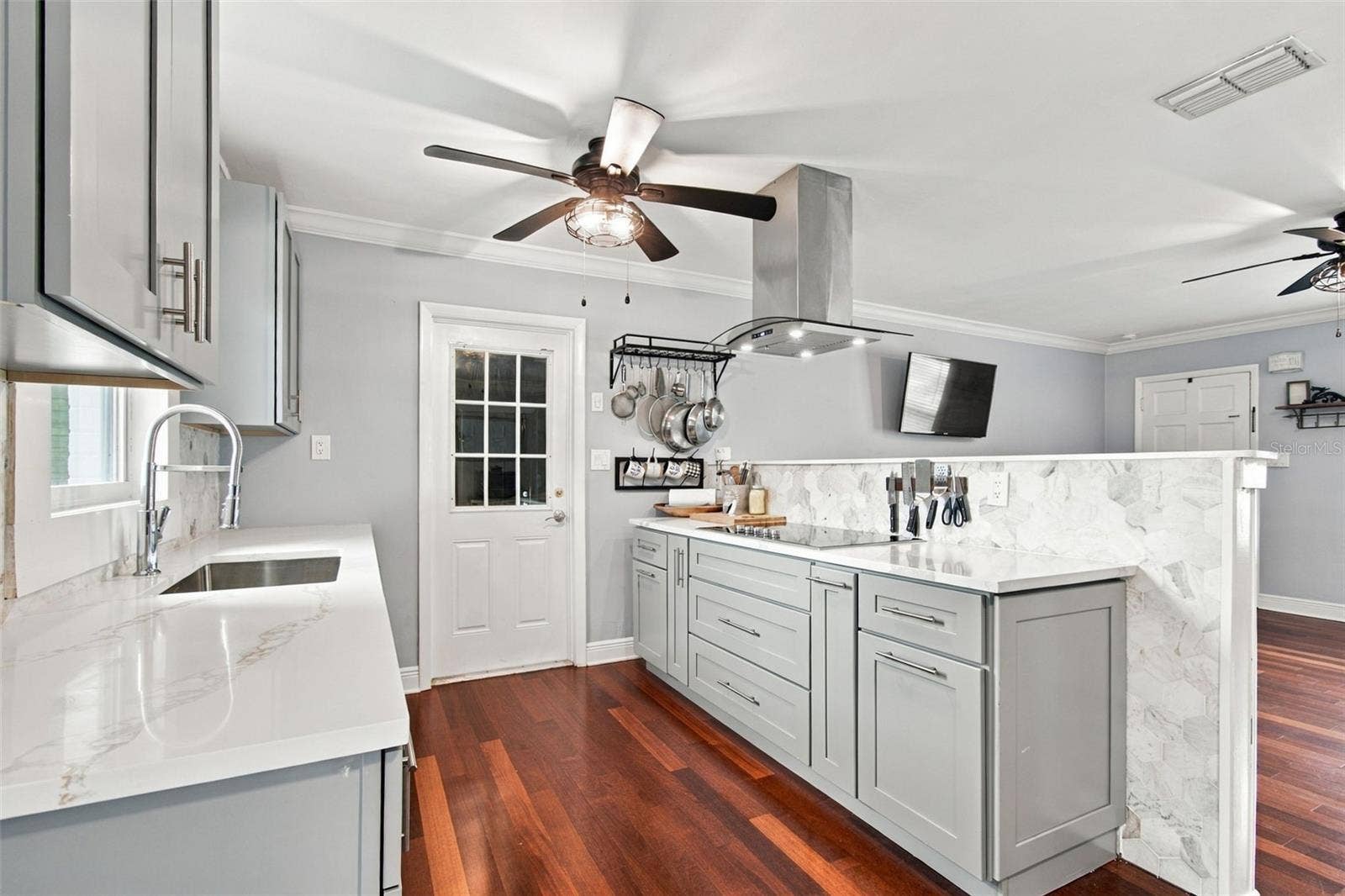 11442 86TH AVENUE, Seminole, FL 33772