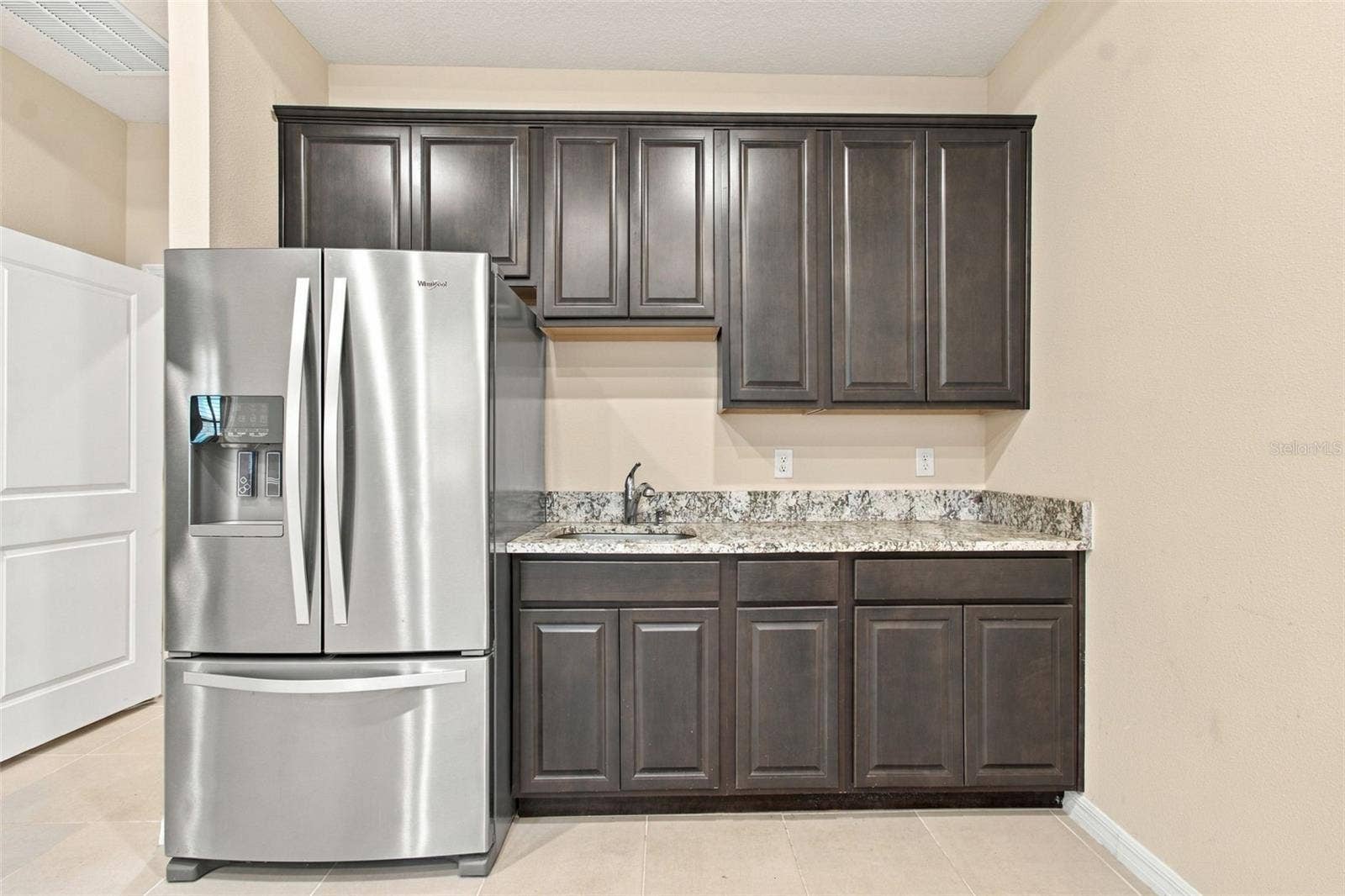 32337 CONCHSHELL SAIL STREET, Wesley Chapel, FL 33545 In law suite kitchenette