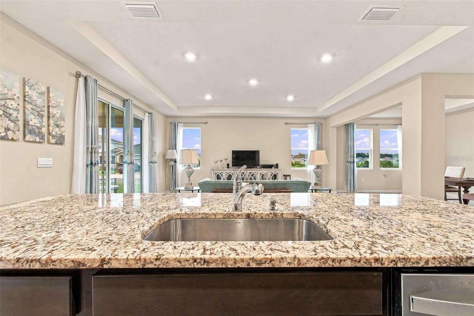 32337 CONCHSHELL SAIL STREET, Wesley Chapel, FL 33545 Kitchen Island View
