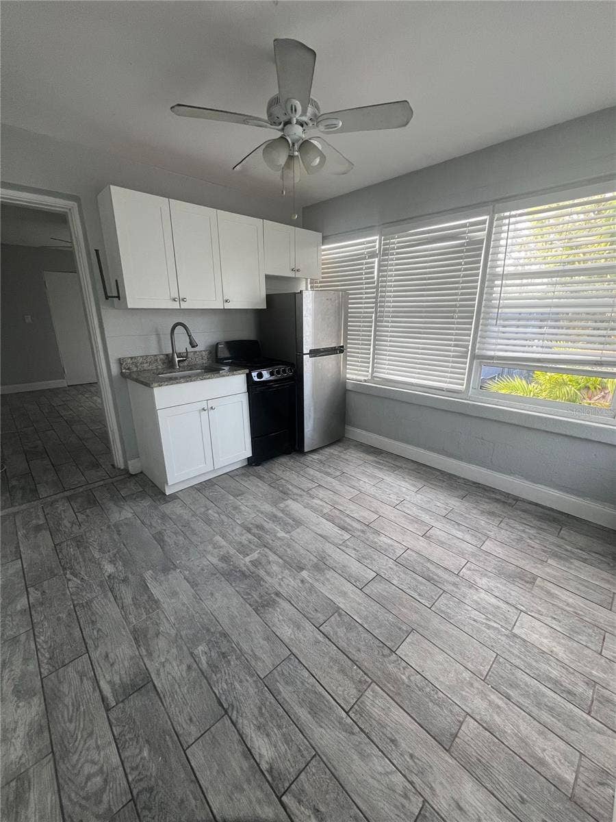 649 7TH AVENUE N, St Petersburg, FL 33701 649 7TH AVENUE N, St Petersburg, FL 33701