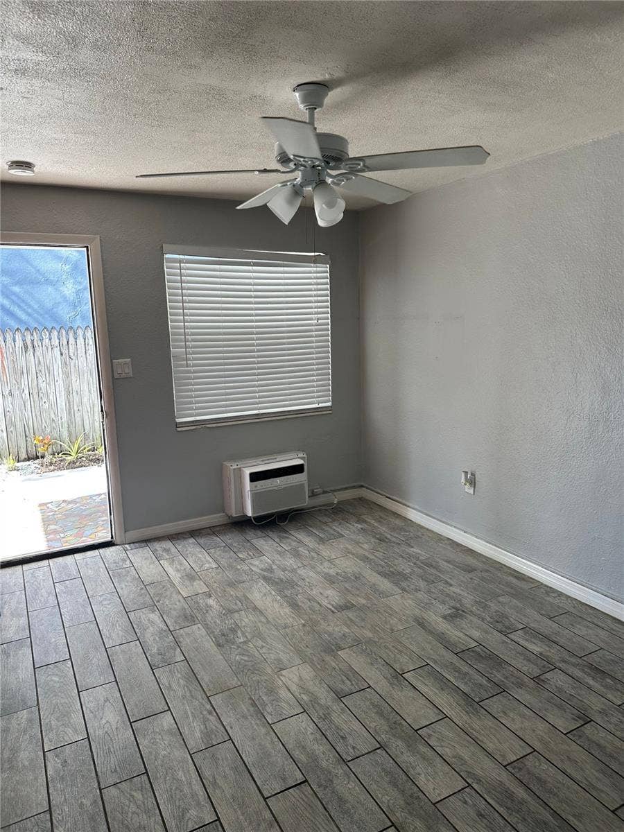 649 7TH AVENUE N, St Petersburg, FL 33701 649 7TH AVENUE N, St Petersburg, FL 33701