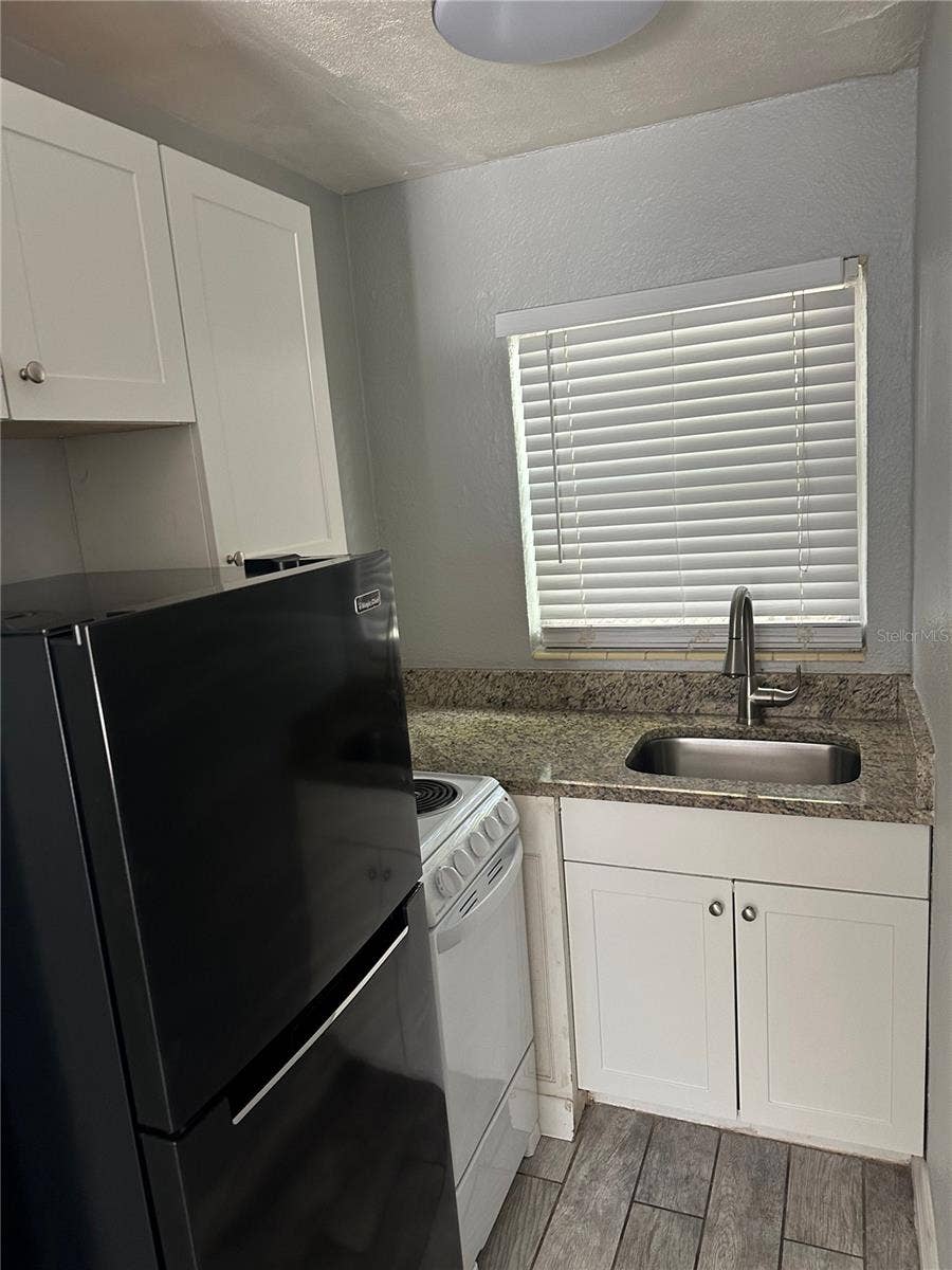 649 7TH AVENUE N, St Petersburg, FL 33701 649 7TH AVENUE N, St Petersburg, FL 33701