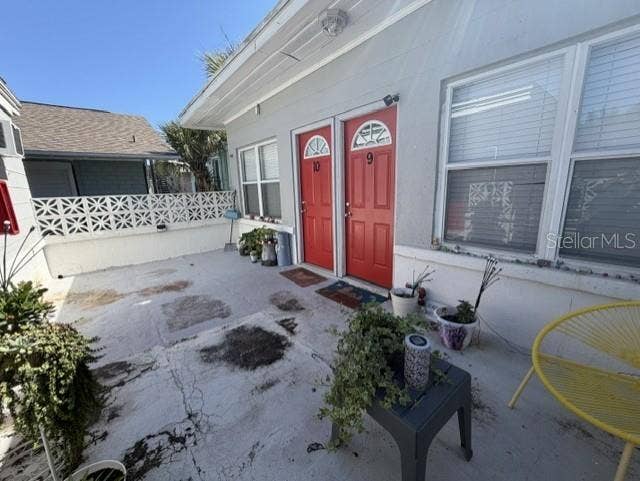 649 7TH AVENUE N, St Petersburg, FL 33701 649 7TH AVENUE N, St Petersburg, FL 33701