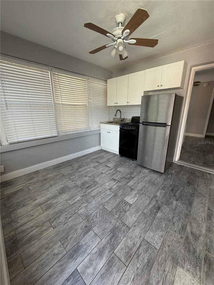 649 7TH AVENUE N, St Petersburg, FL 33701 649 7TH AVENUE N, St Petersburg, FL 33701