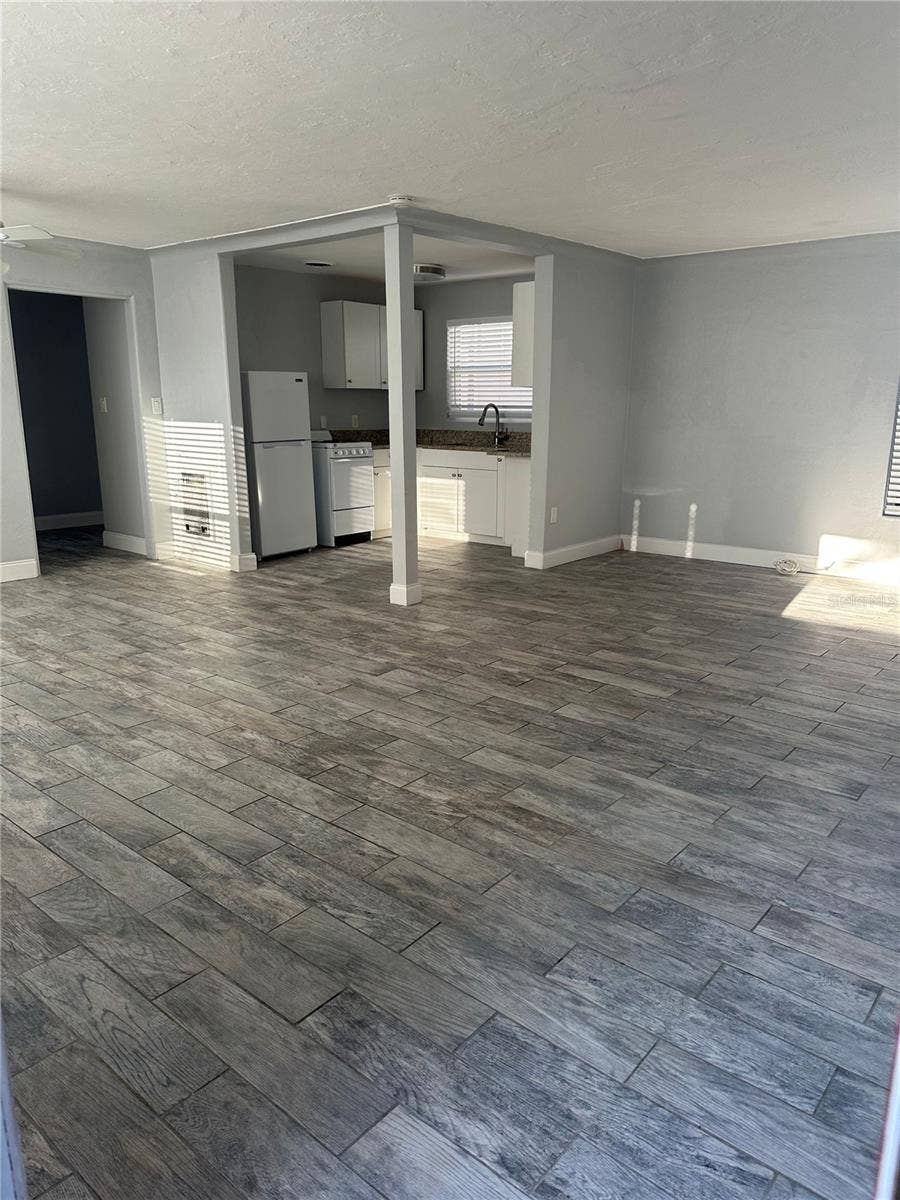 649 7TH AVENUE N, St Petersburg, FL 33701 649 7TH AVENUE N, St Petersburg, FL 33701