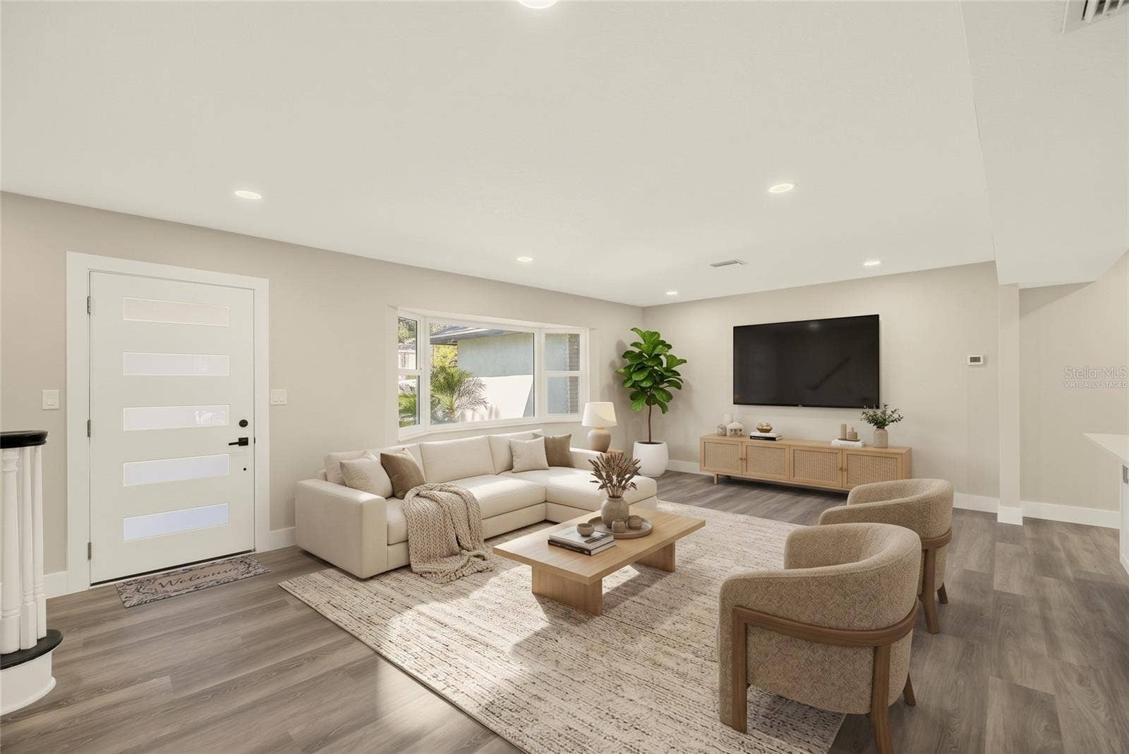 1595 OAK LANE, Clearwater, FL 33764 Virtually Staged