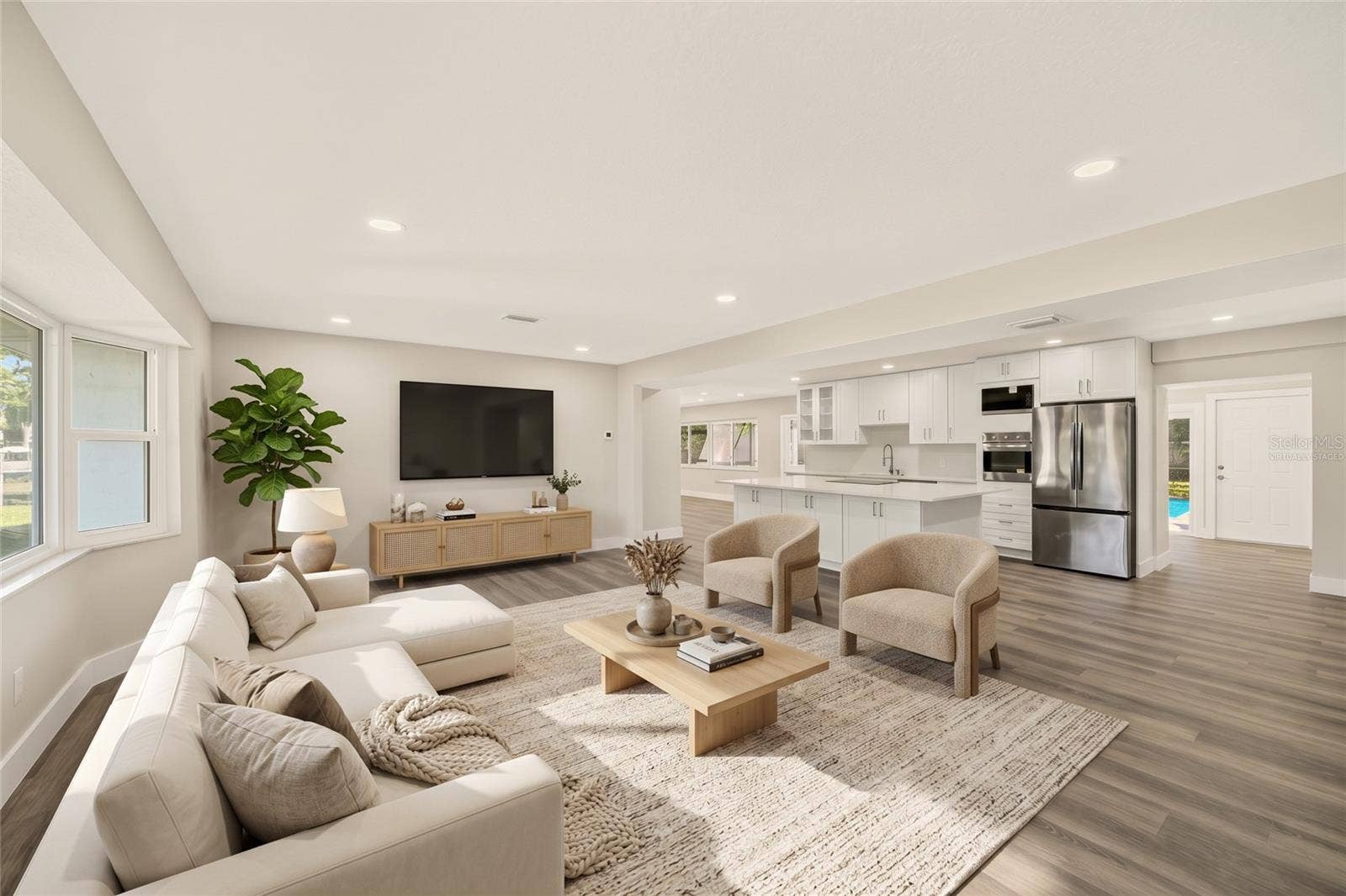 1595 OAK LANE, Clearwater, FL 33764 Virtually Staged