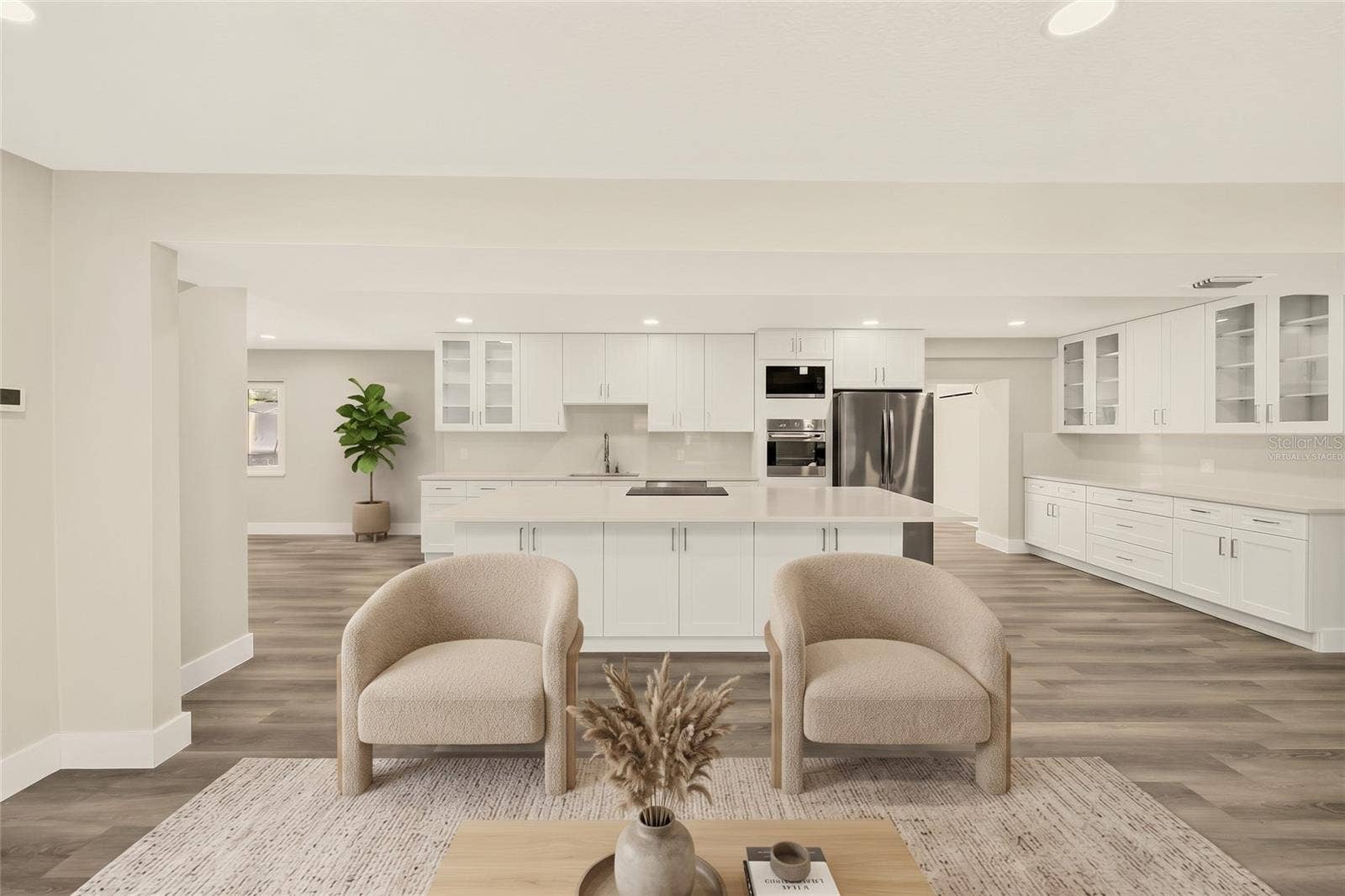 1595 OAK LANE, Clearwater, FL 33764 Virtually Staged