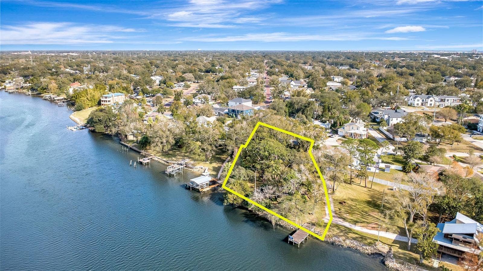 3306 N PERRY AVENUE, Tampa, FL 33603 3306 N PERRY AVENUE, Tampa, FL 33603