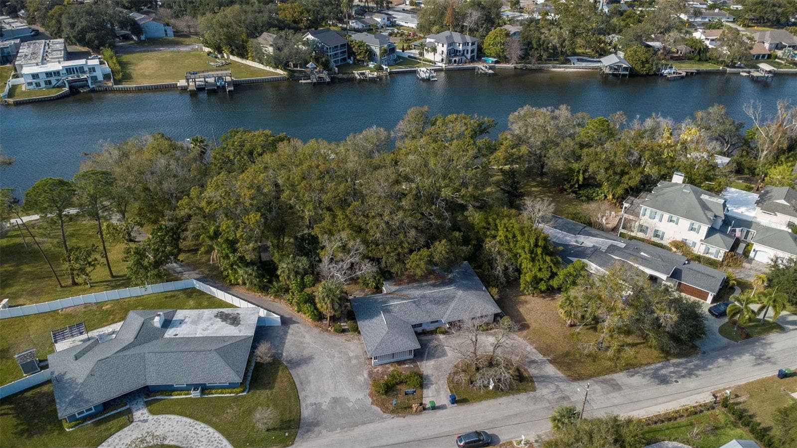 3306 N PERRY AVENUE, Tampa, FL 33603 3306 N PERRY AVENUE, Tampa, FL 33603