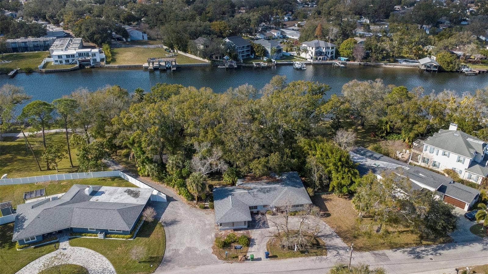 3306 N PERRY AVENUE, Tampa, FL 33603 3306 N PERRY AVENUE, Tampa, FL 33603
