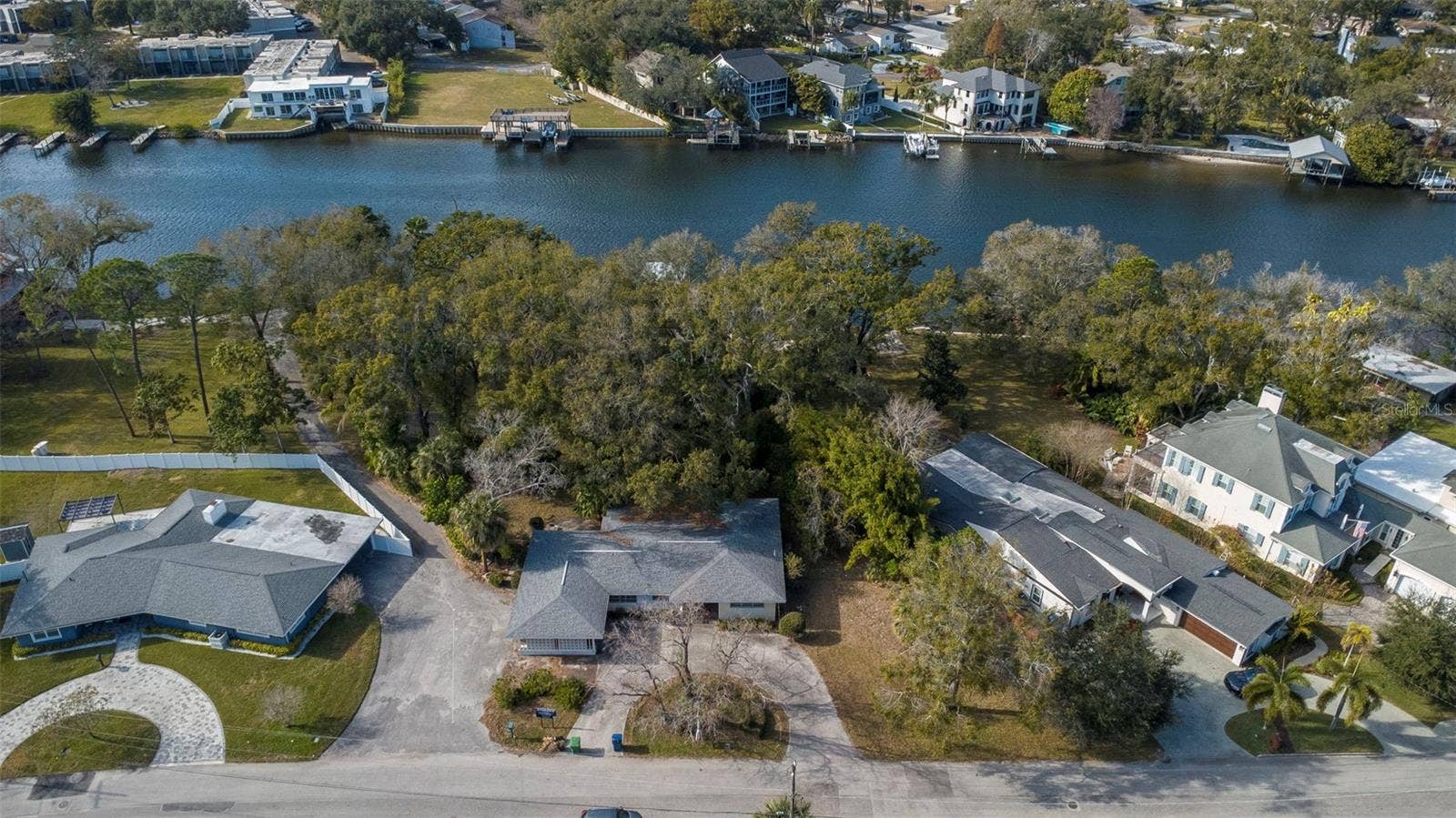 3306 N PERRY AVENUE, Tampa, FL 33603 3306 N PERRY AVENUE, Tampa, FL 33603