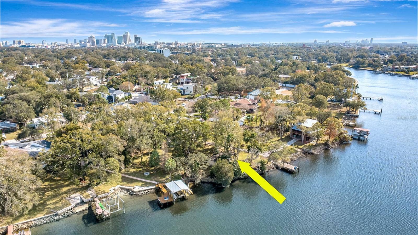 3304 N PERRY AVENUE, Tampa, FL 33603 3304 N PERRY AVENUE, Tampa, FL 33603