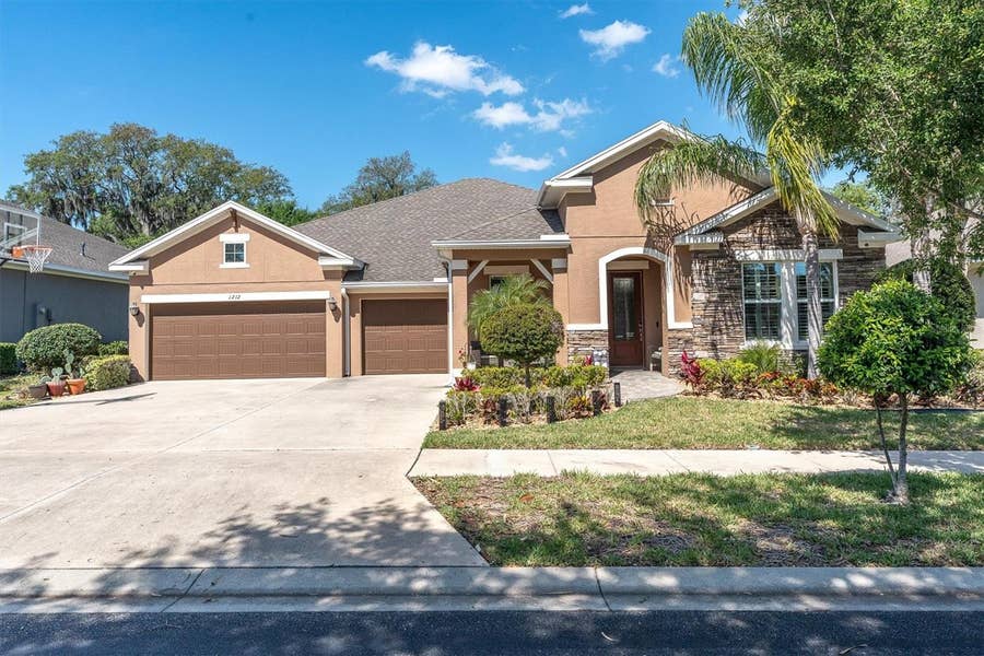 Property photo for 1212 LOREA LANE, Brandon, FL
