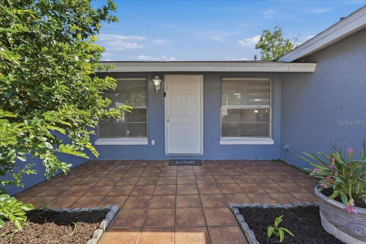 7603 WOODLAND OAKS COURT, Tampa, FL 33615 7603 WOODLAND OAKS COURT, Tampa, FL 33615