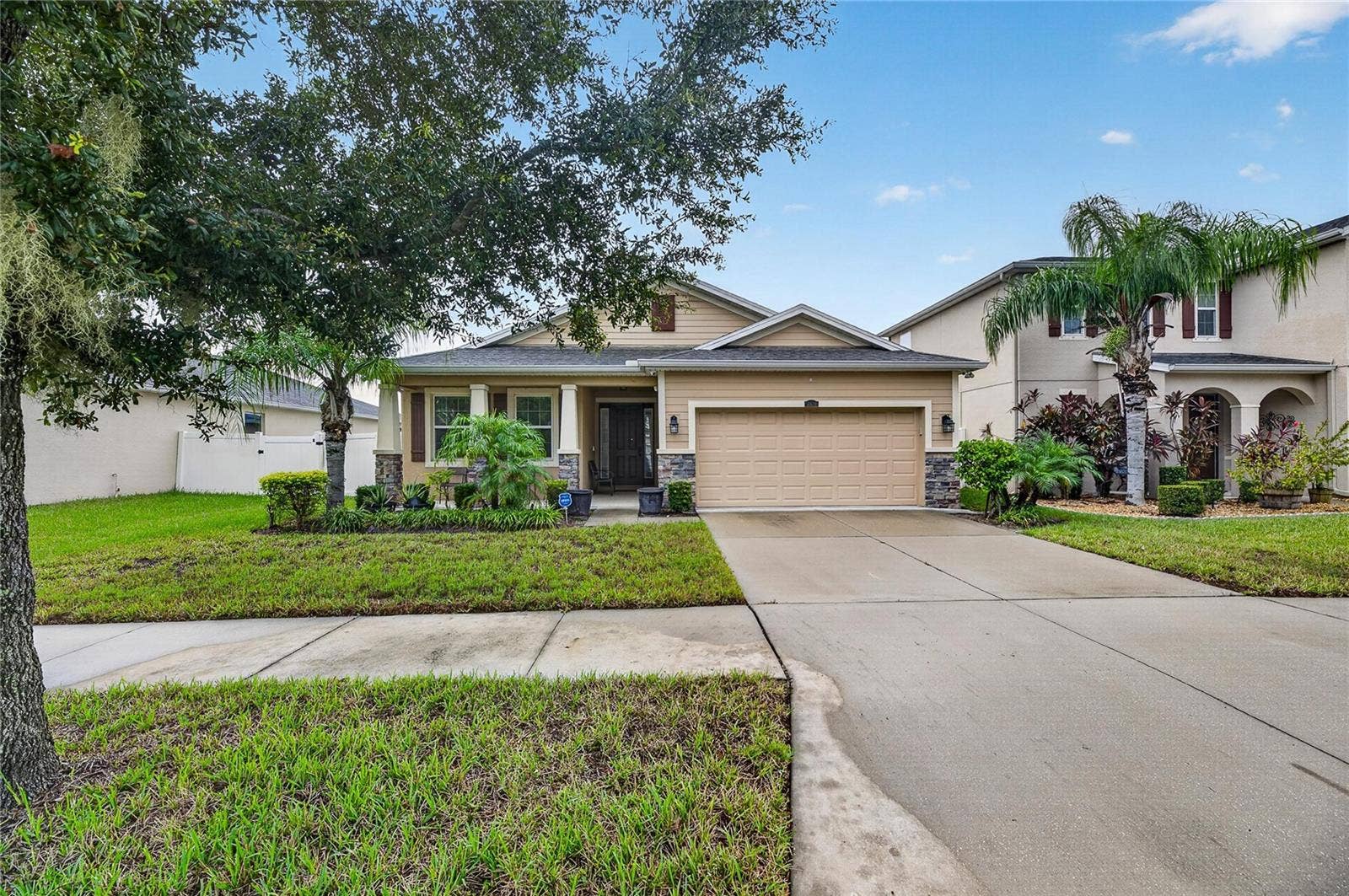10619 SCENIC HOLLOW DRIVE, Riverview, FL 33578