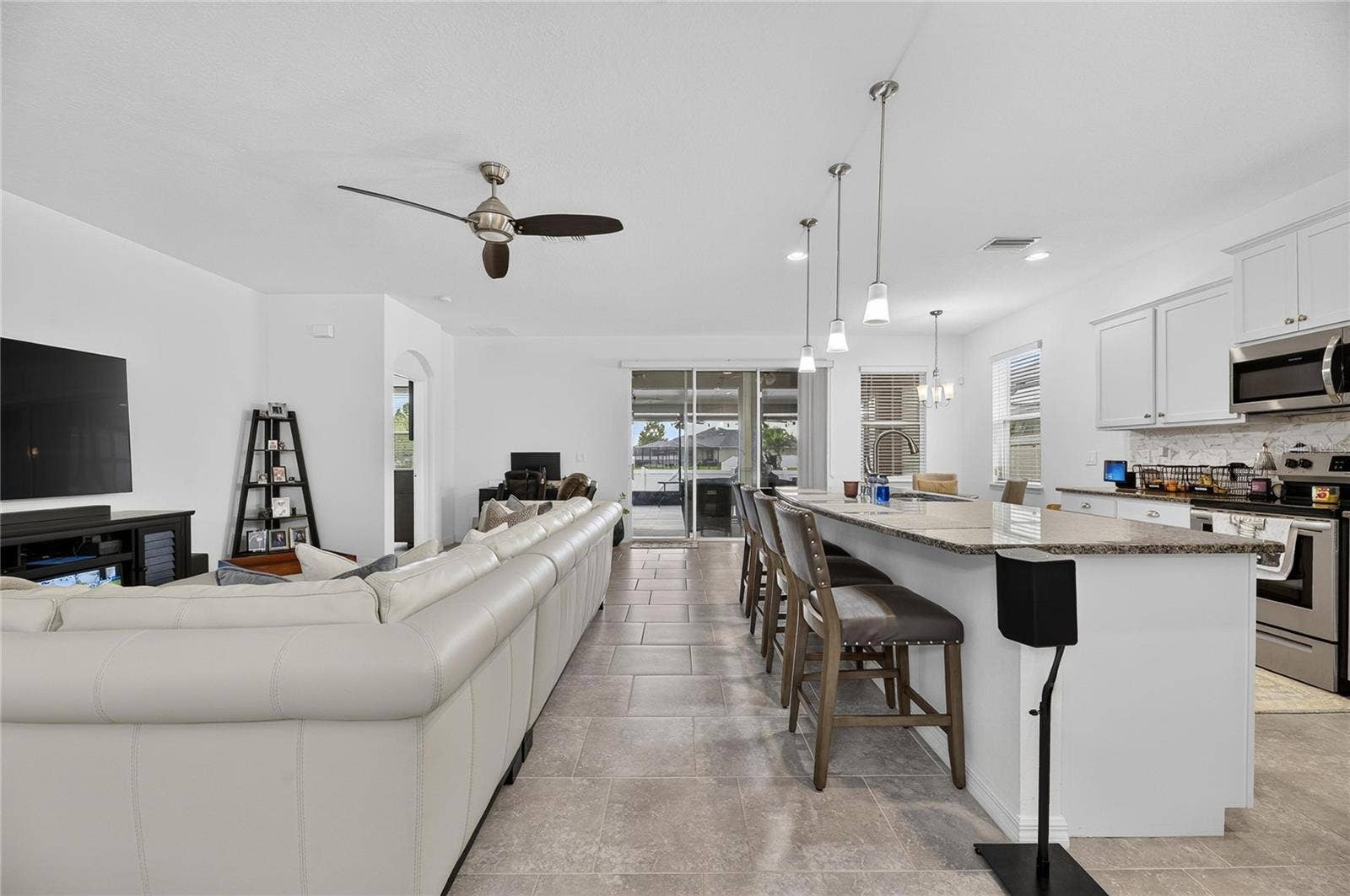 10619 SCENIC HOLLOW DRIVE, Riverview, FL 33578