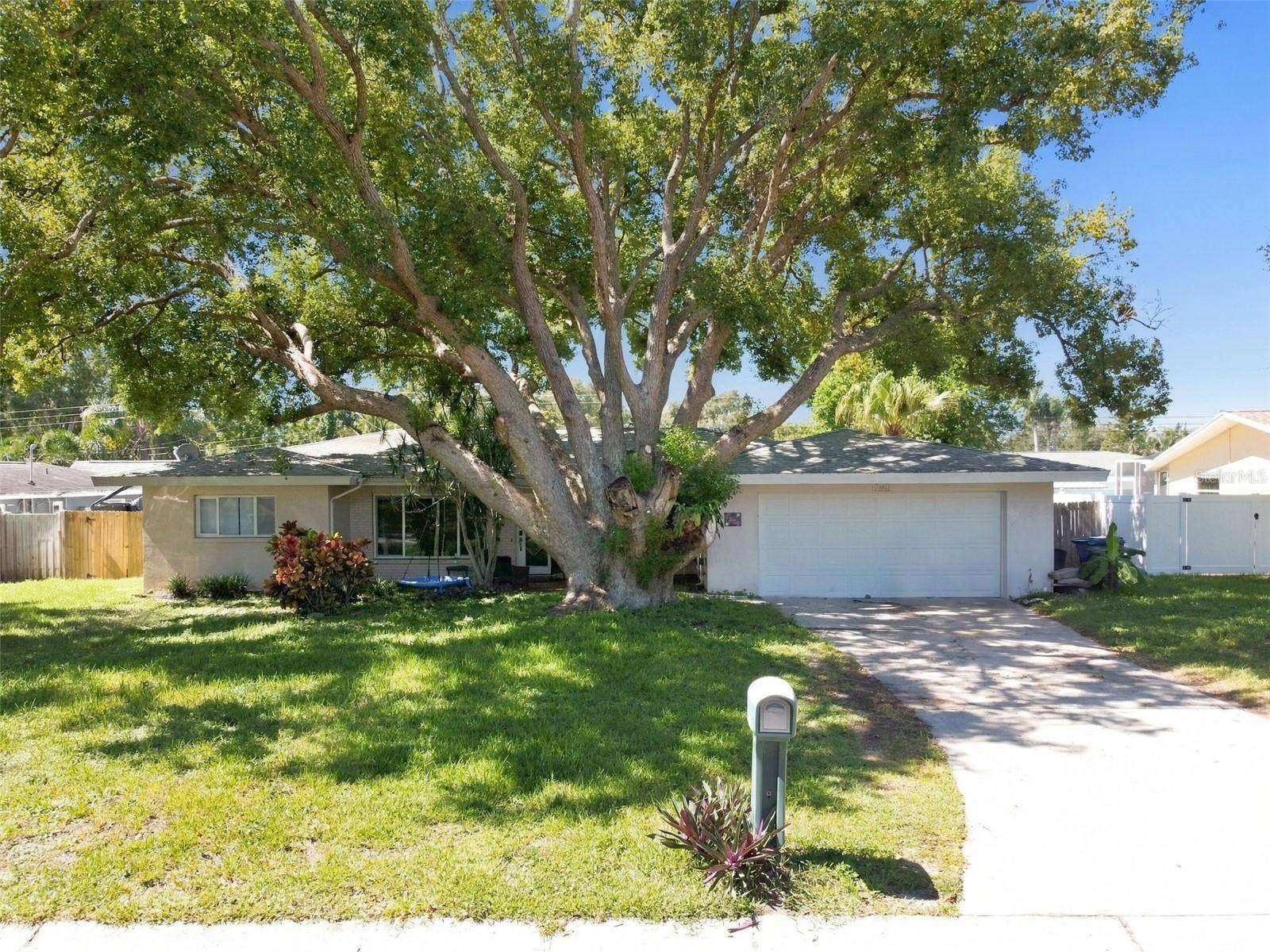 1356 WOODCREST AVENUE, Clearwater, FL 33756