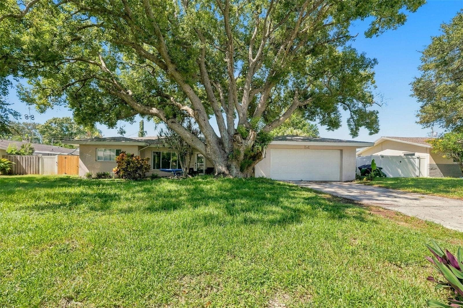 1356 WOODCREST AVENUE, Clearwater, FL 33756