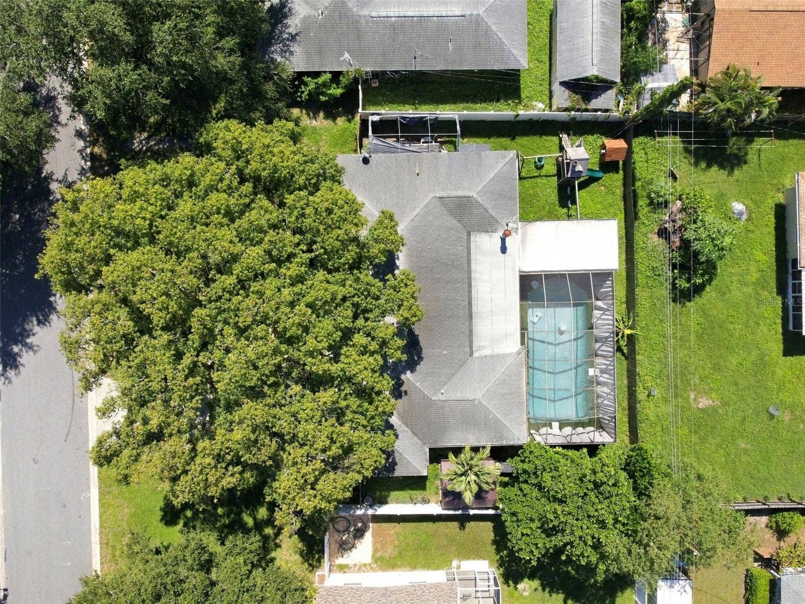1356 WOODCREST AVENUE, Clearwater, FL 33756