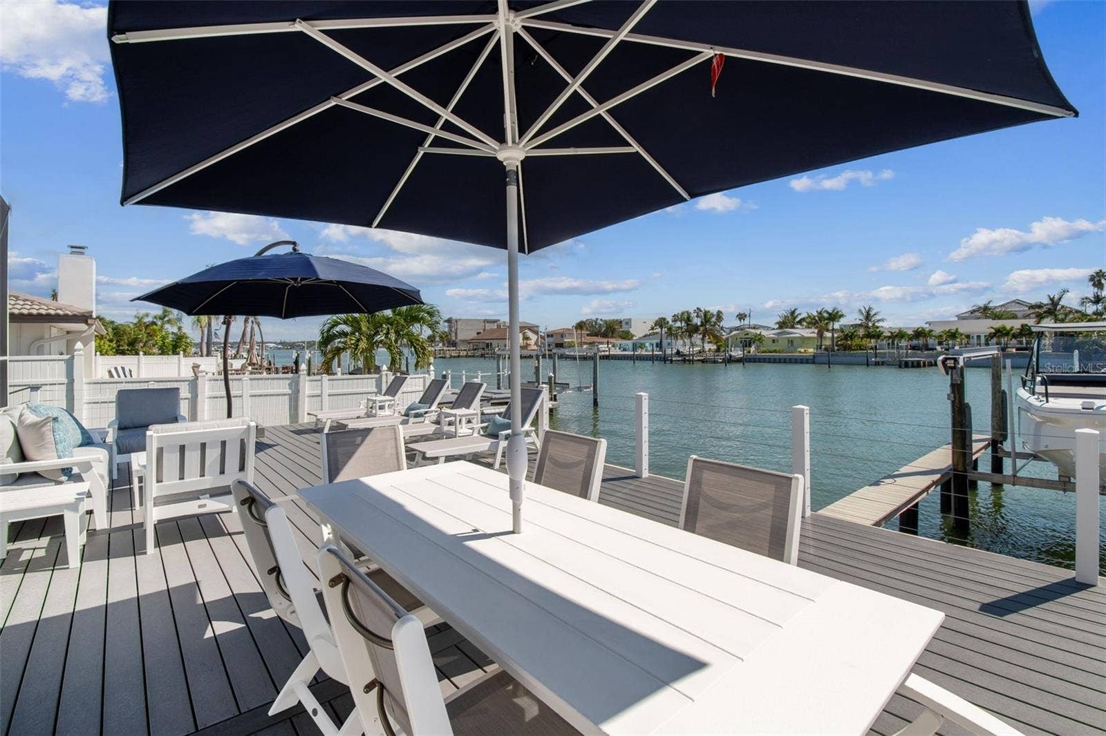 320 BELLE ISLE AVENUE, Belleair Beach, FL 33786