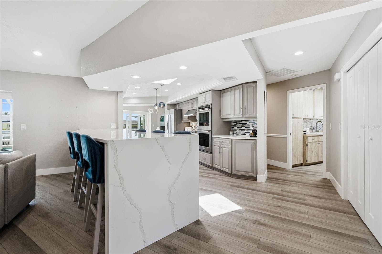 320 BELLE ISLE AVENUE, Belleair Beach, FL 33786