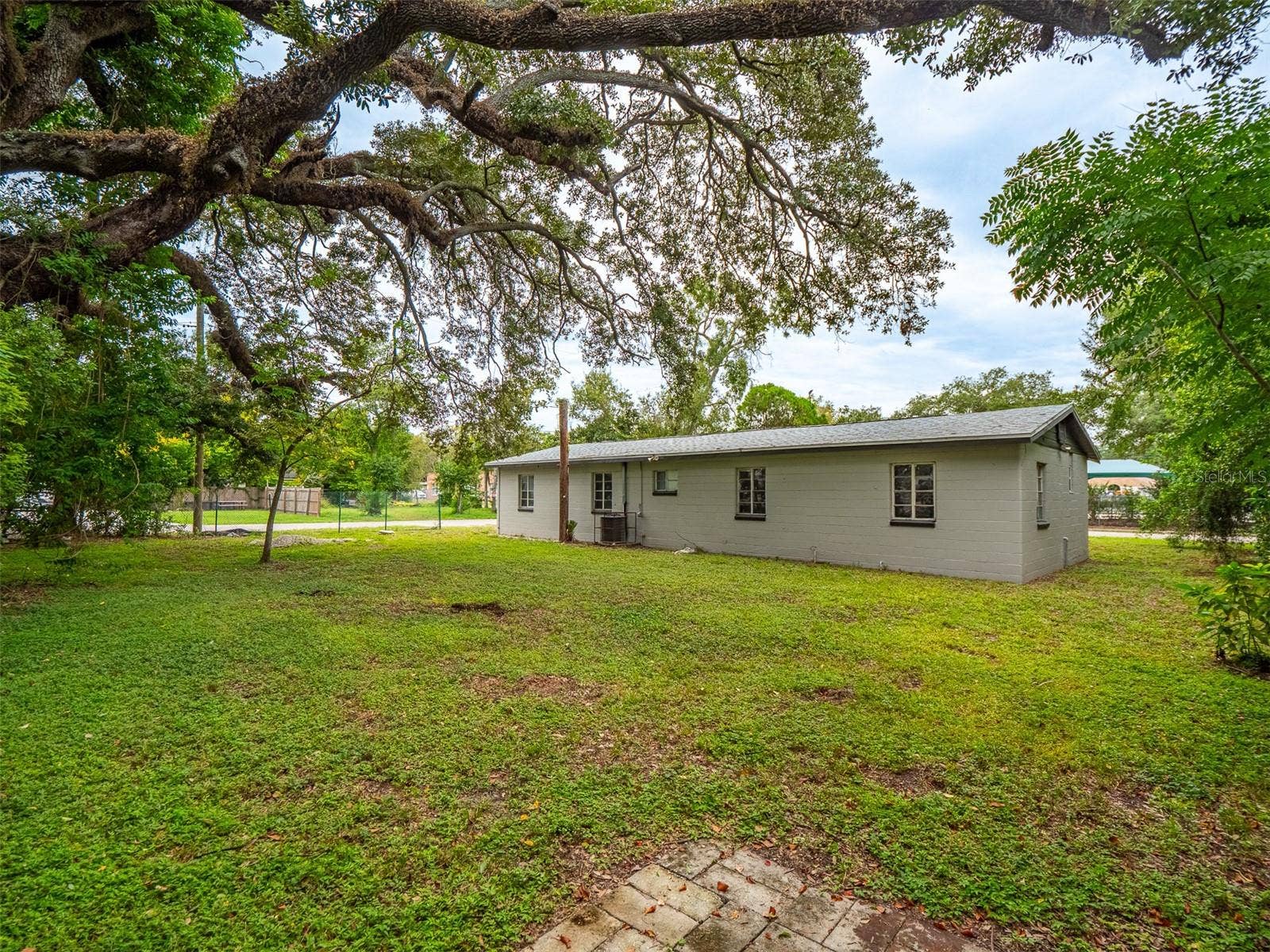 4009 N 27TH STREET, Tampa, FL 33610 4009 N 27TH STREET, Tampa, FL 33610