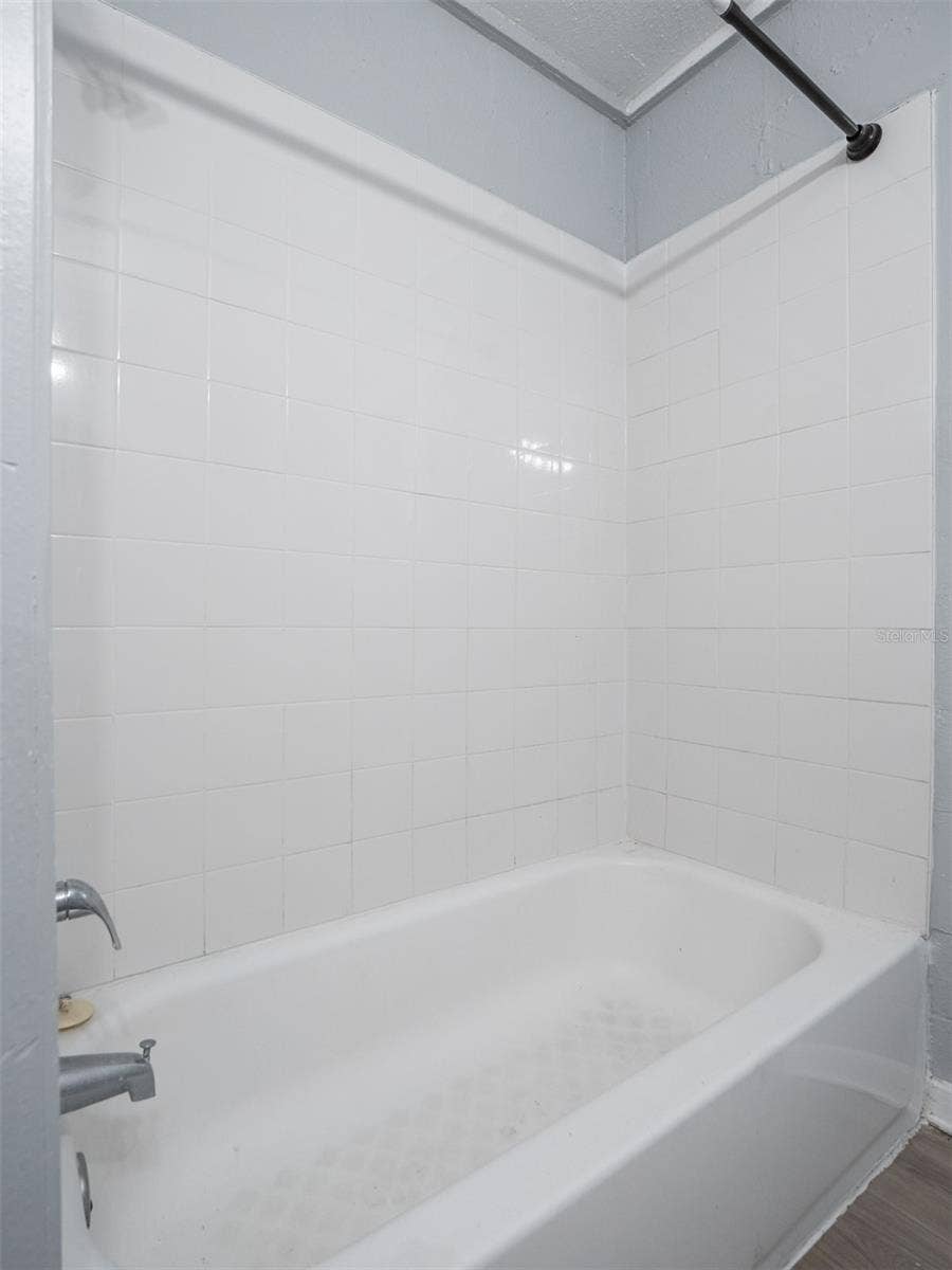 4009 N 27TH STREET, Tampa, FL 33610 4009 N 27TH STREET, Tampa, FL 33610
