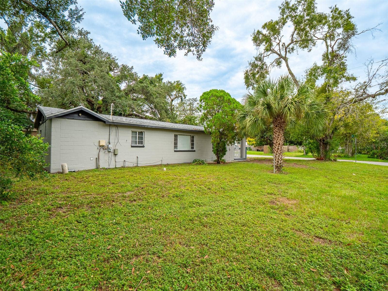 4009 N 27TH STREET, Tampa, FL 33610 4009 N 27TH STREET, Tampa, FL 33610