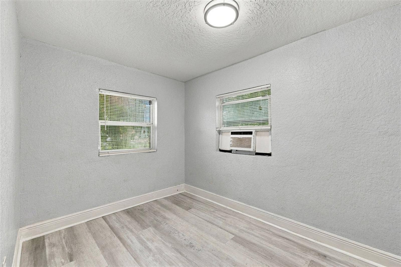 3106 N 17TH STREET, Tampa, FL 33605 3106 N 17TH STREET, Tampa, FL 33605