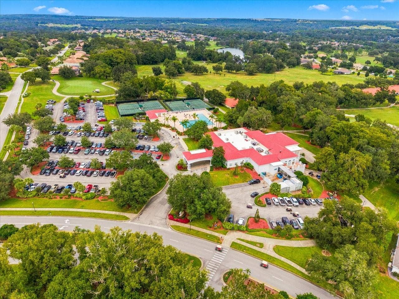 12220 WOODLANDS CIRCLE, Dade City, FL 33525