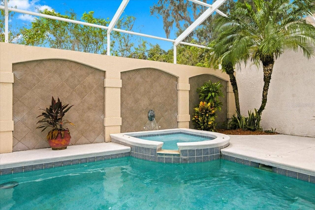 12220 WOODLANDS CIRCLE, Dade City, FL 33525