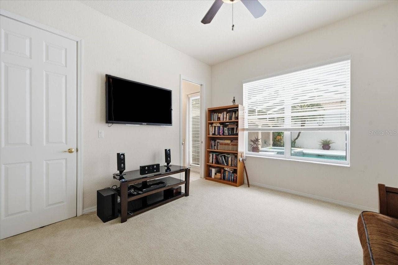 12220 WOODLANDS CIRCLE, Dade City, FL 33525