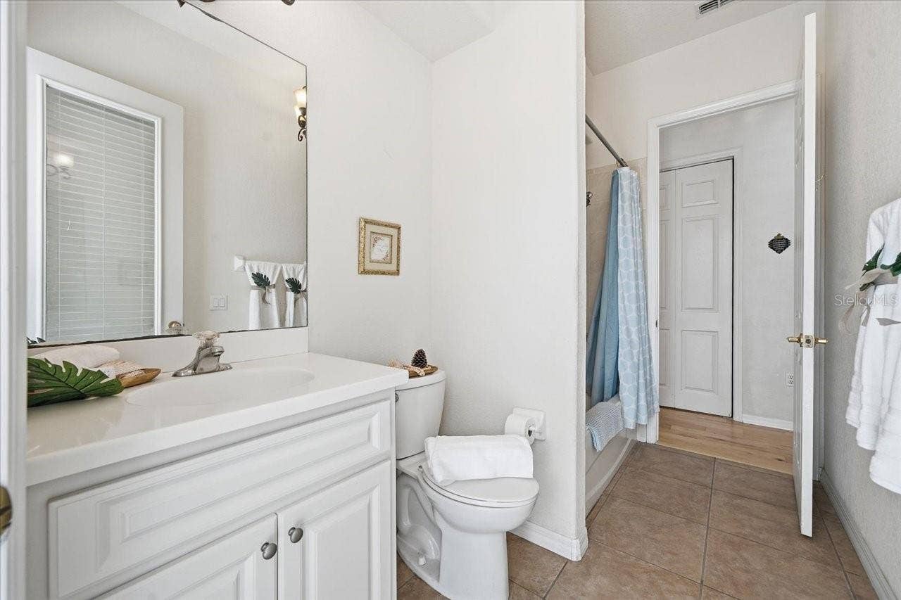 12220 WOODLANDS CIRCLE, Dade City, FL 33525