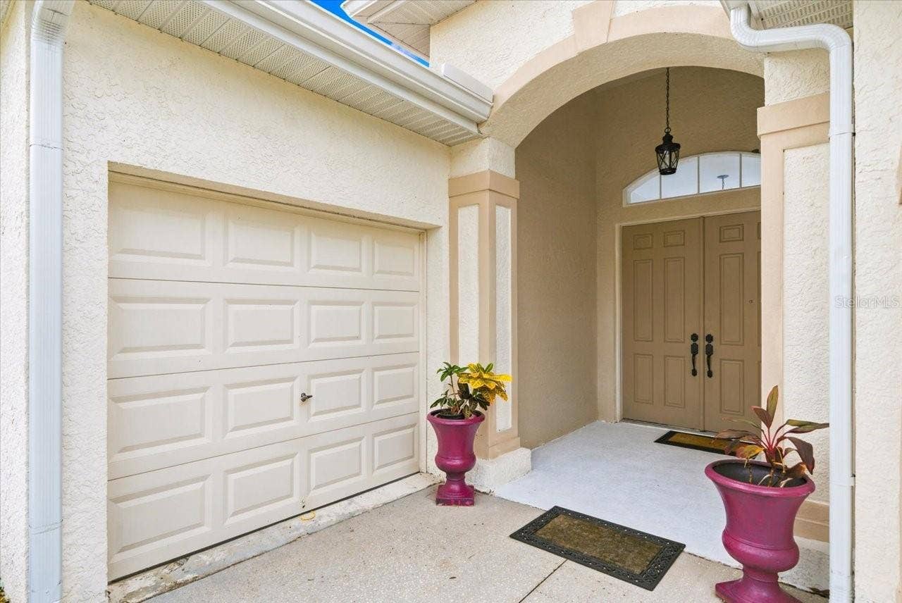 12220 WOODLANDS CIRCLE, Dade City, FL 33525