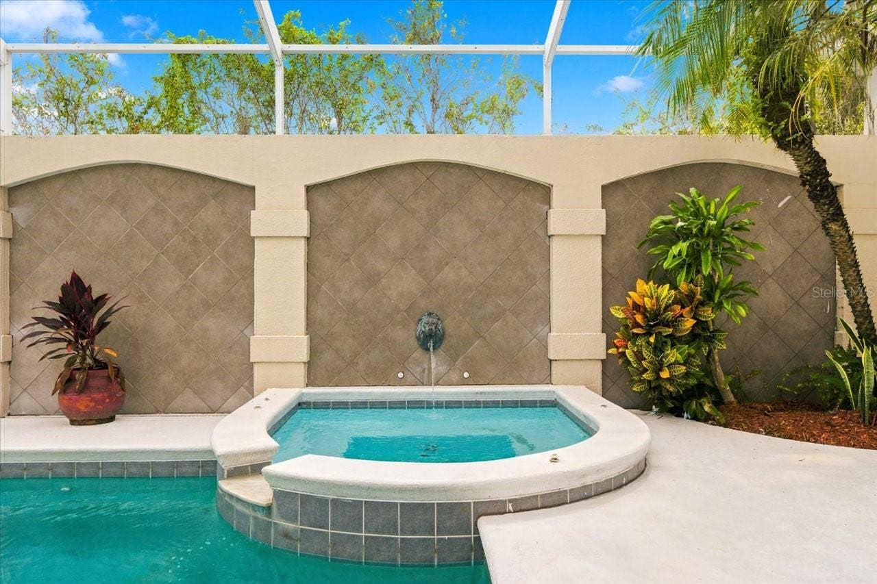 12220 WOODLANDS CIRCLE, Dade City, FL 33525