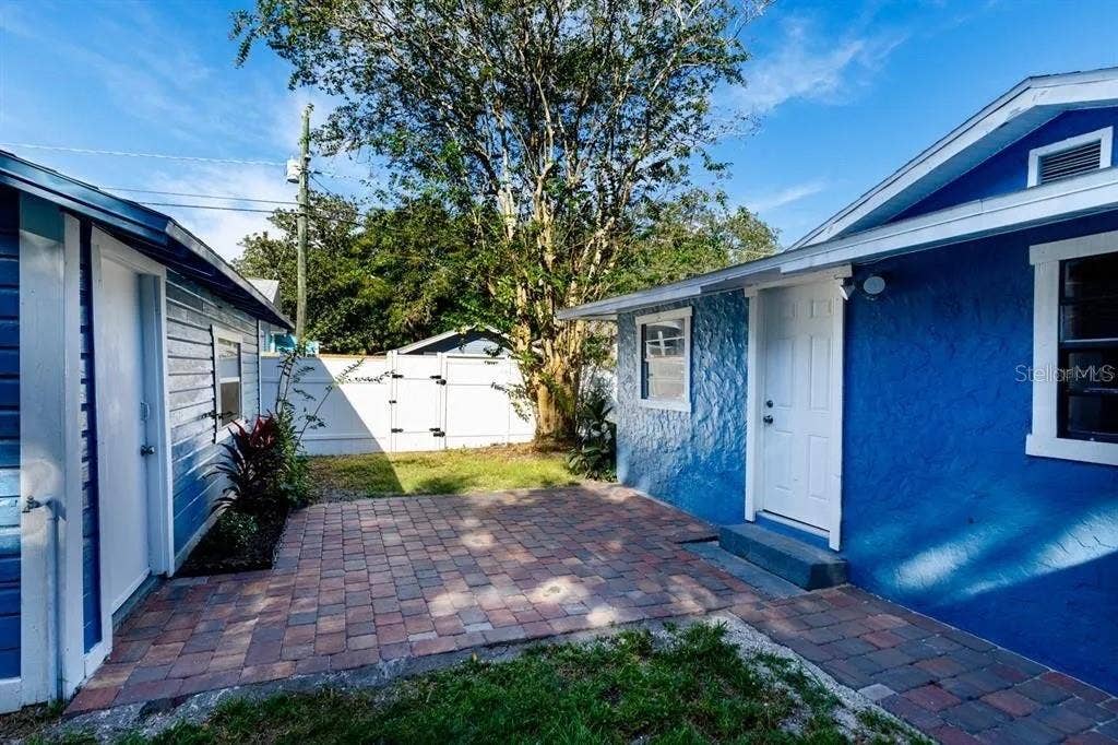 1201 E CAYUGA STREET, Tampa, FL 33603 1201 E CAYUGA STREET, Tampa, FL 33603