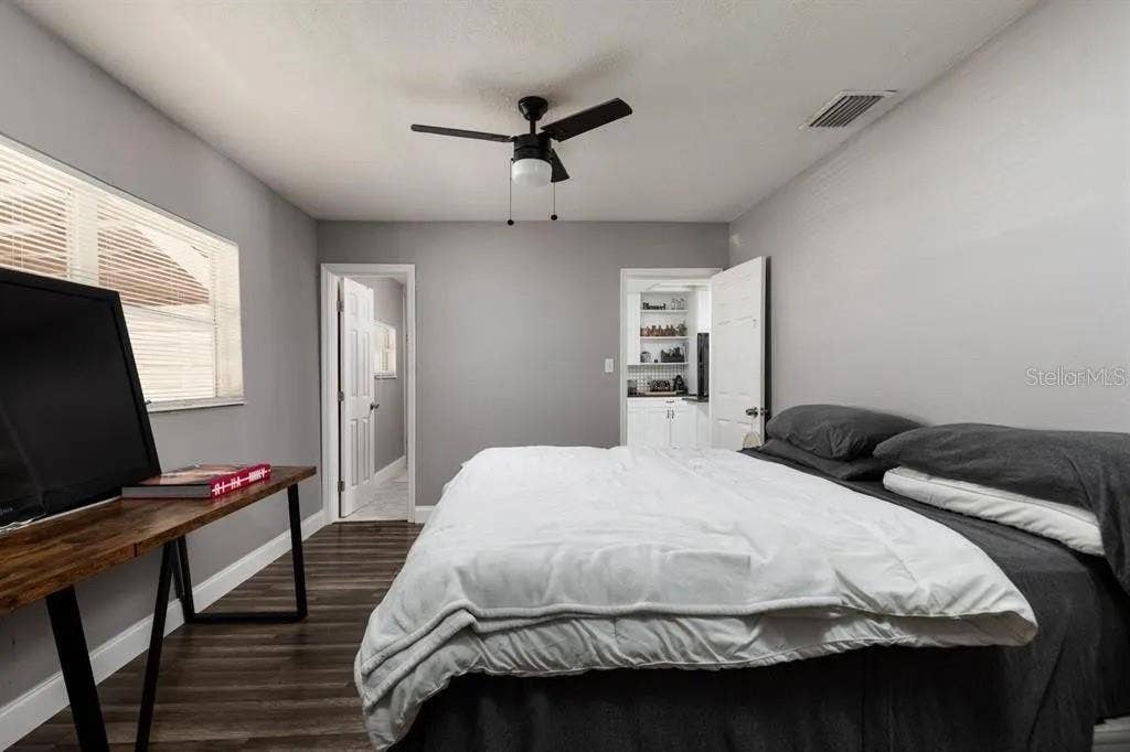 1201 E CAYUGA STREET, Tampa, FL 33603 1201 E CAYUGA STREET, Tampa, FL 33603