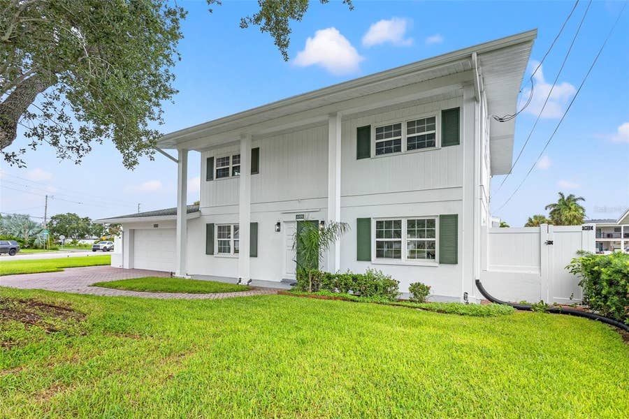 Property photo for 4000 14TH WAY NE, St Petersburg, FL