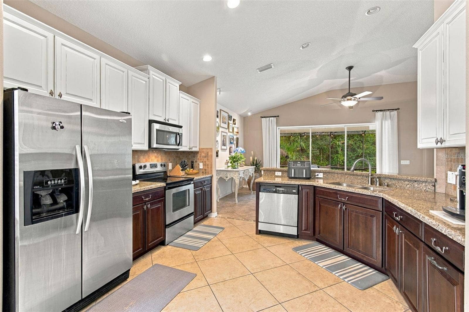 11009 ROCKLEDGE VIEW DR, Riverview, FL 33579 11009 ROCKLEDGE VIEW DR, Riverview, FL 33579