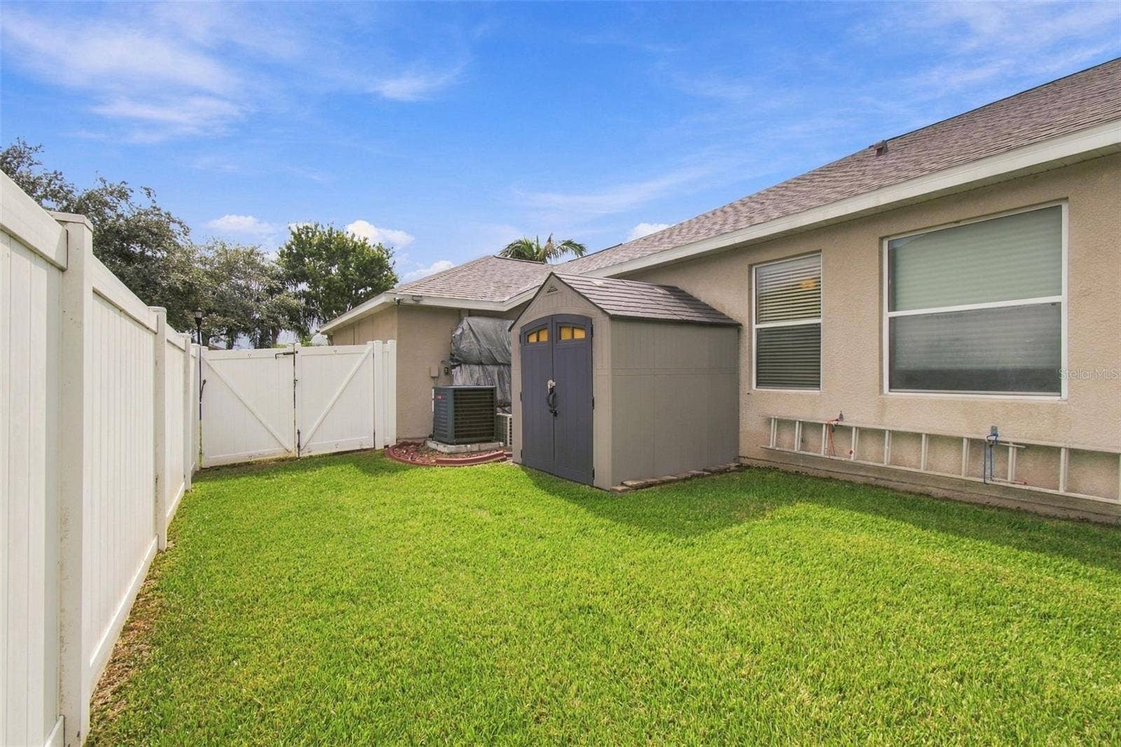 11009 ROCKLEDGE VIEW DR, Riverview, FL 33579 11009 ROCKLEDGE VIEW DR, Riverview, FL 33579