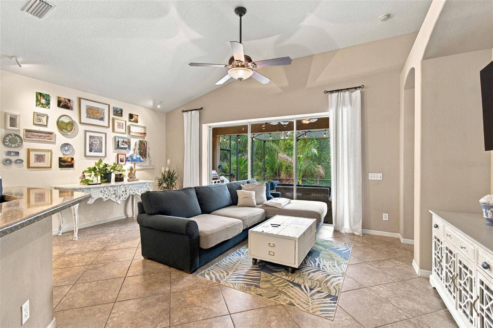 11009 ROCKLEDGE VIEW DR, Riverview, FL 33579 11009 ROCKLEDGE VIEW DR, Riverview, FL 33579