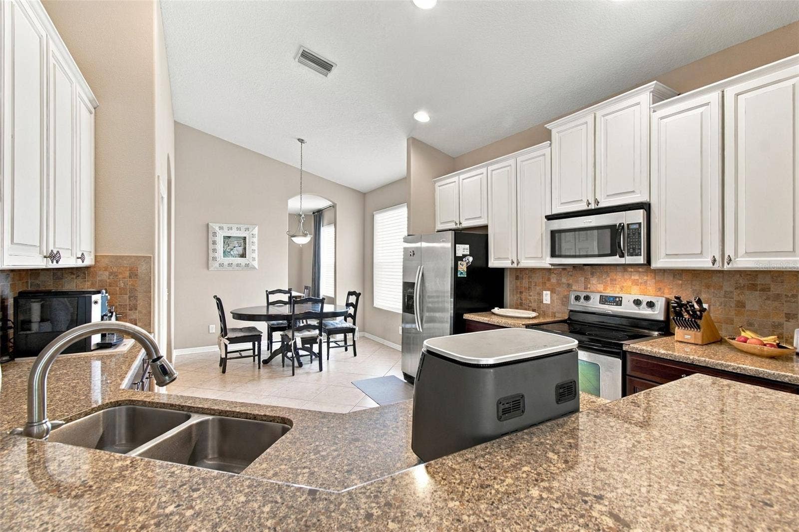 11009 ROCKLEDGE VIEW DR, Riverview, FL 33579 11009 ROCKLEDGE VIEW DR, Riverview, FL 33579
