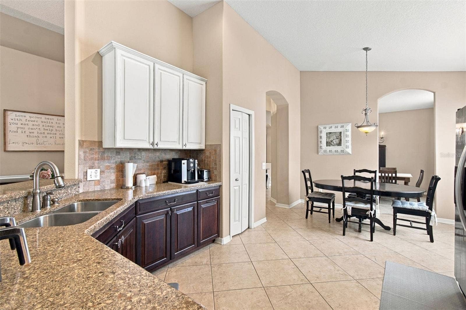 11009 ROCKLEDGE VIEW DR, Riverview, FL 33579 11009 ROCKLEDGE VIEW DR, Riverview, FL 33579