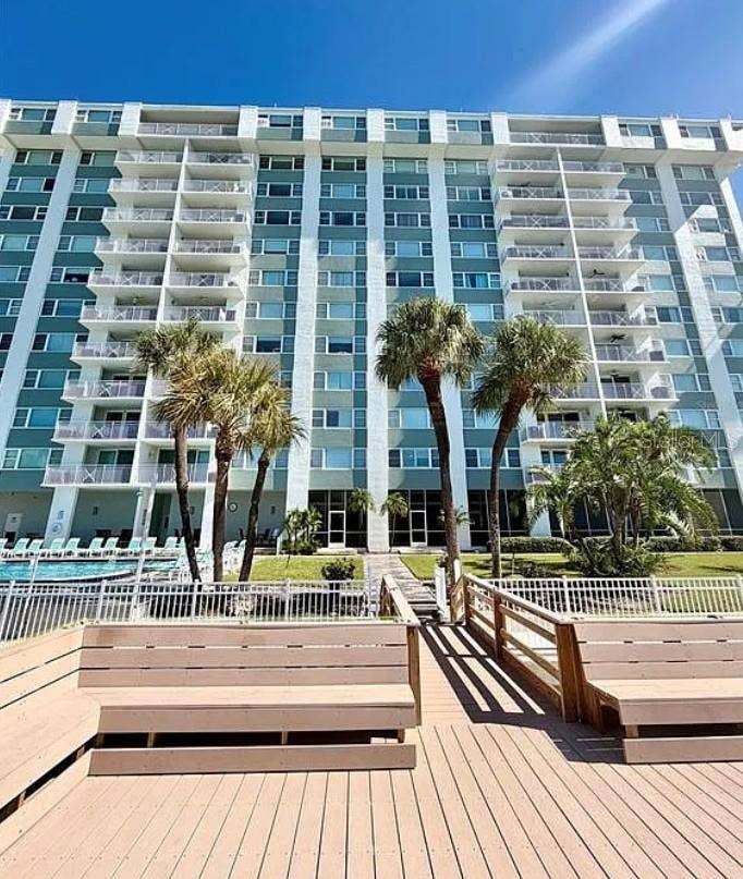 675 S GULFVIEW BOULEVARD, #805, Clearwater, FL 33767