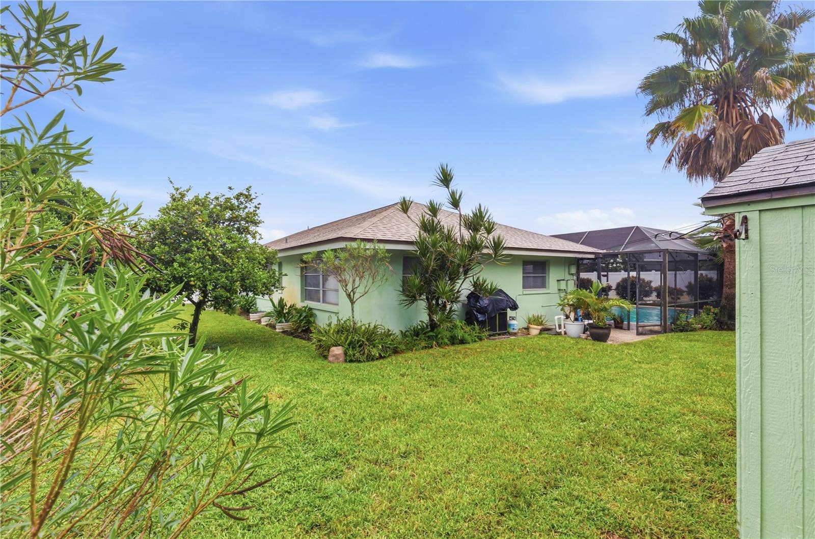 10211 139TH STREET, Largo, FL 33774 back hard