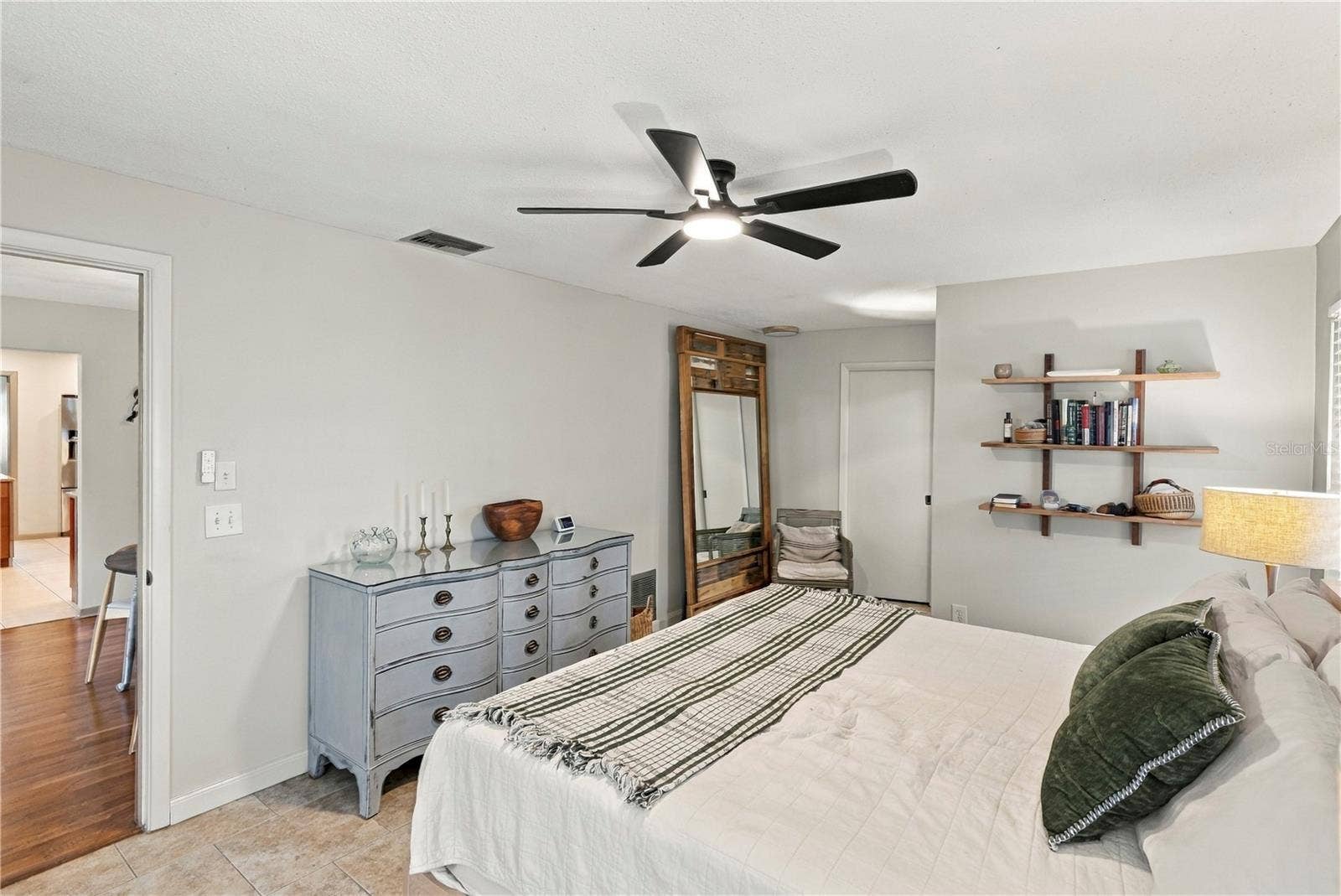 10211 139TH STREET, Largo, FL 33774 Primary bedroom