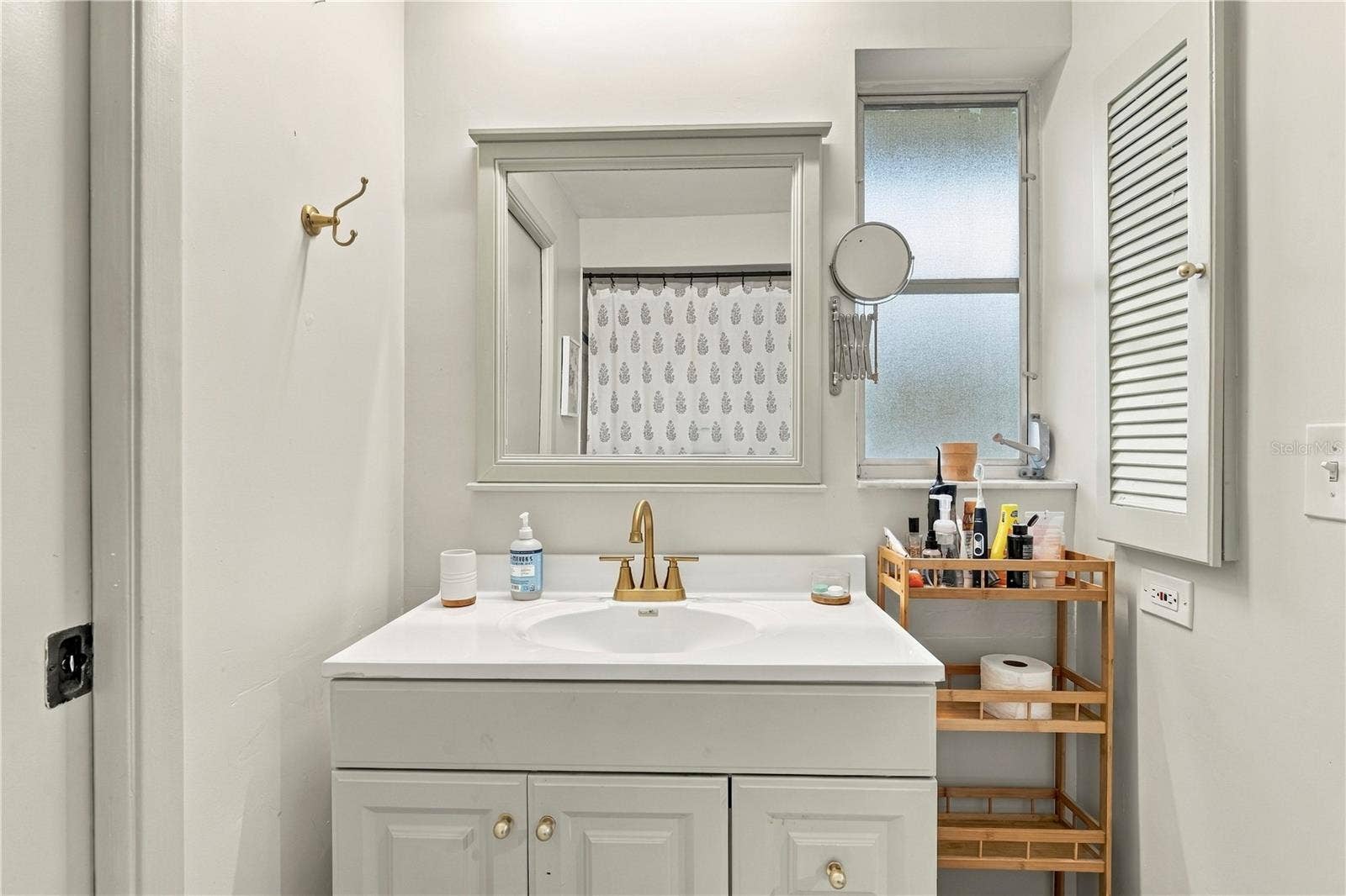10211 139TH STREET, Largo, FL 33774 bathroom 2- jack and jill